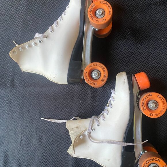 98-(VC) Vintage. 1980s Dominion Rollerskates. - Picture 5 of 8